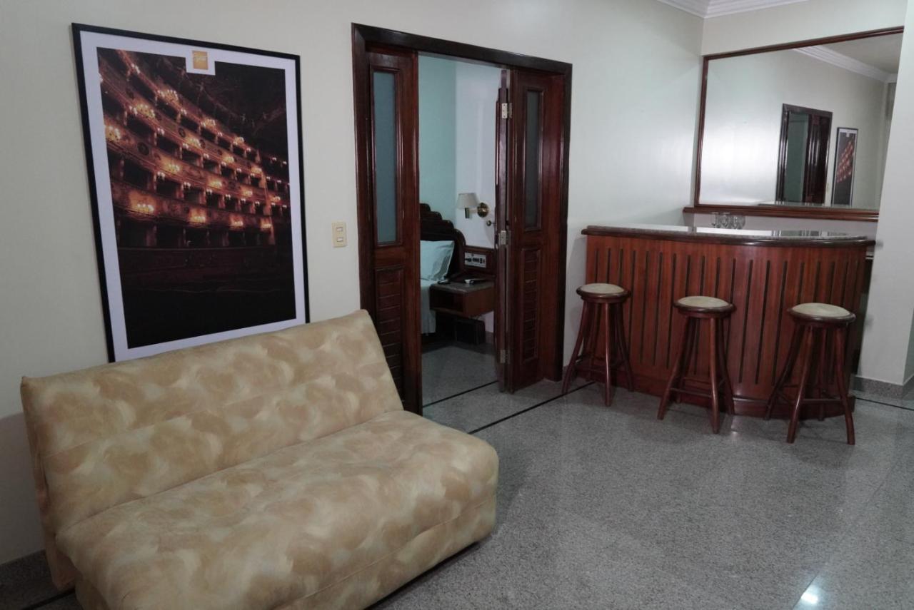 Hotel Oscar Gold Montes Claros Extérieur photo