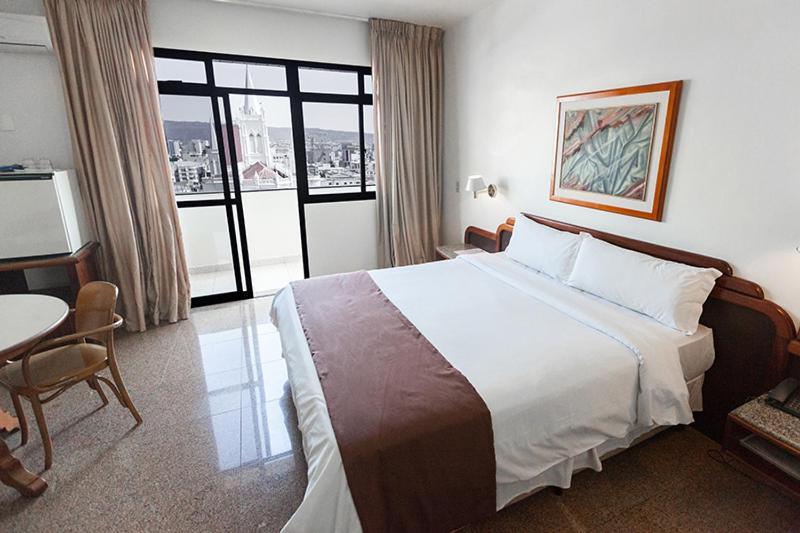 Hotel Oscar Gold Montes Claros Extérieur photo